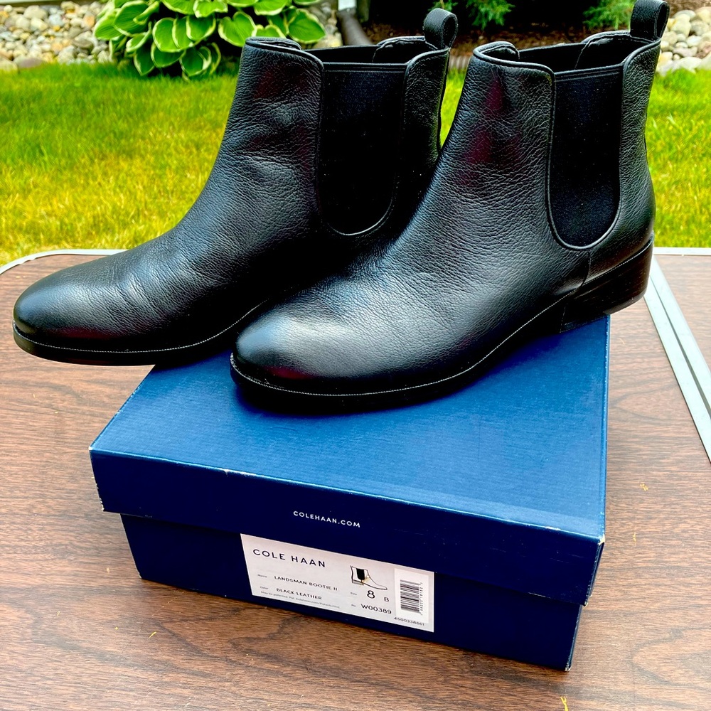 New Black leather Cole Haan booties